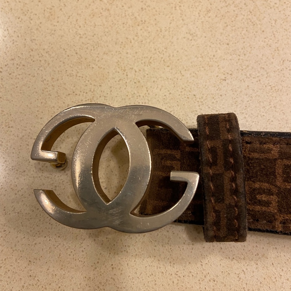 Vintage Gucci brown suede belt